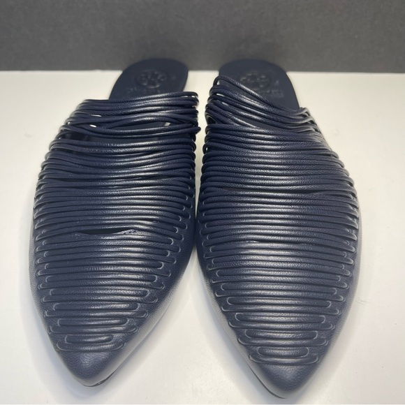 Tory Burch Sienna Woven Navy Blue Leather Mules Slide Sandals Shoes Size 6M - Picture 2 of 6